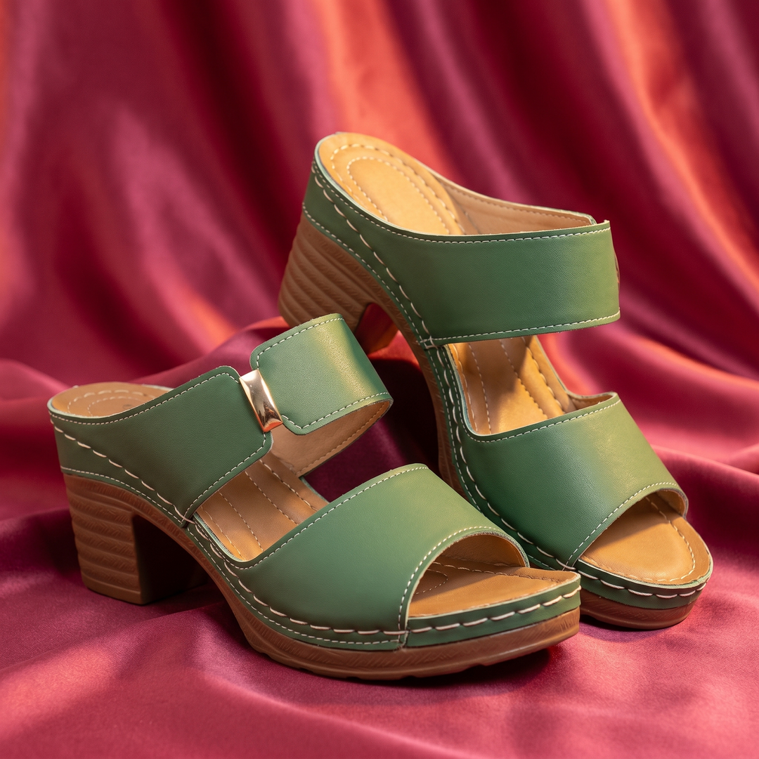 Onice Sandals