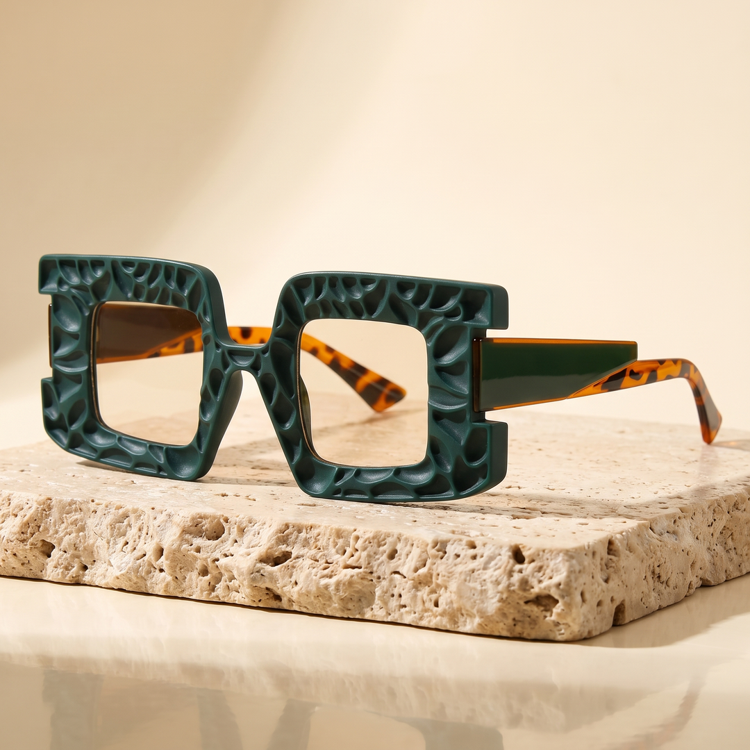 Carmina Shades