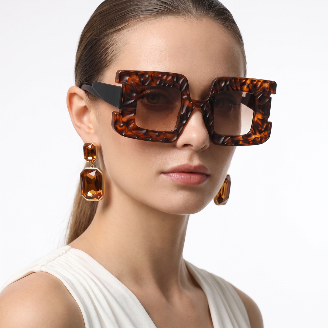 Carmina Shades